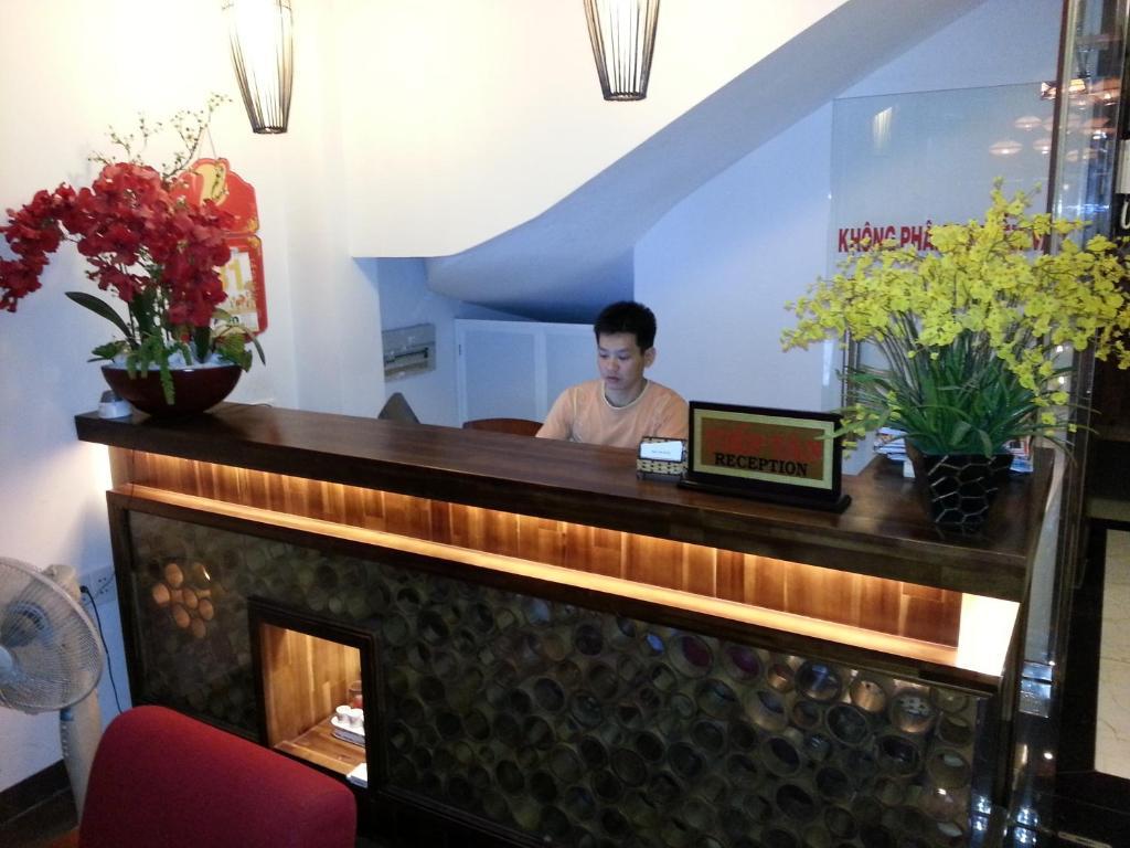 Pink Tulip Hotel Ho Chi Minh City Bagian luar foto