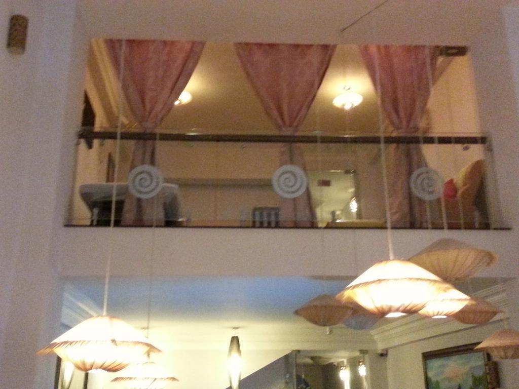 Pink Tulip Hotel Ho Chi Minh City Bagian luar foto